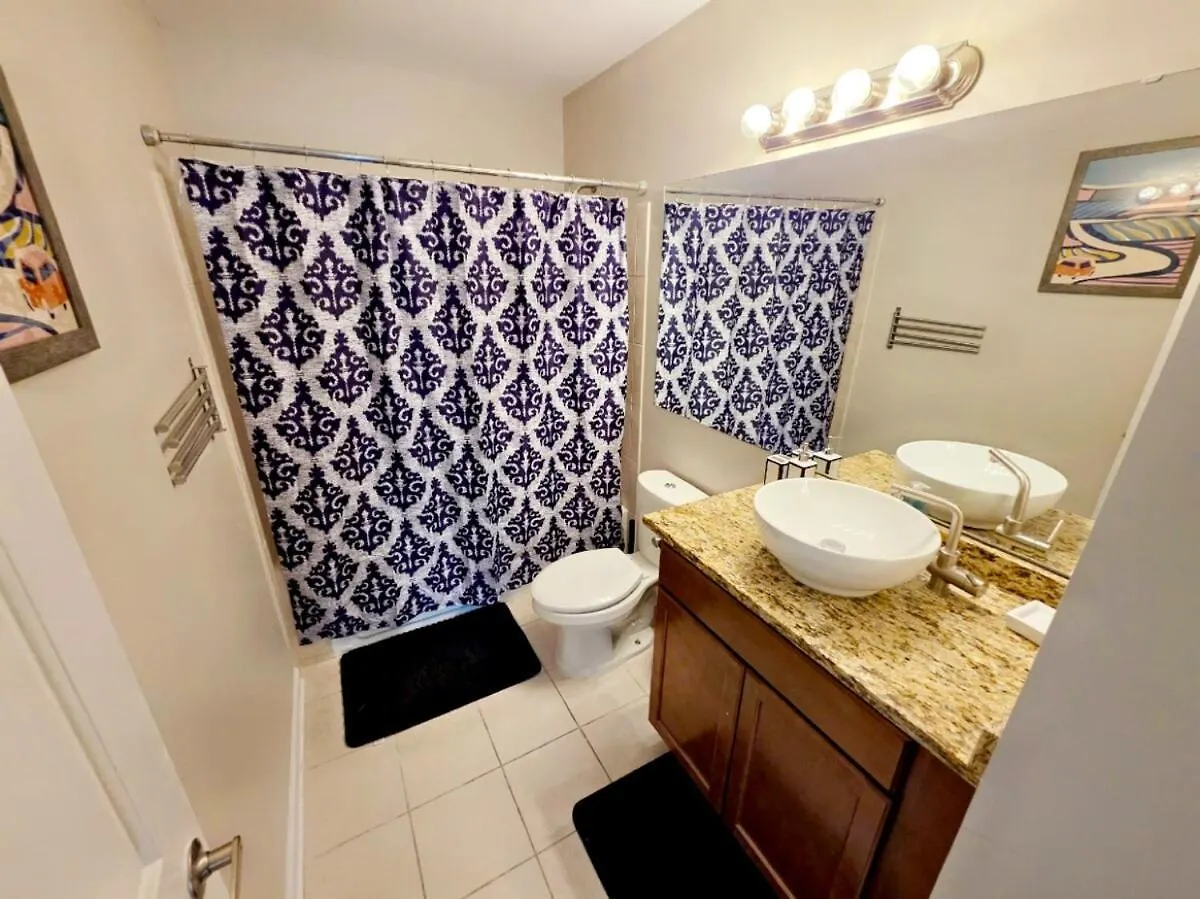 Stylish 2Br Retreat In Downtown Charlotte Apartment 0*,
